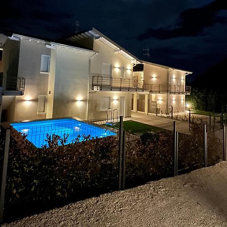 Luxury Villas Gardenia With Private Pool Padenghe sul Garda Luaran gambar