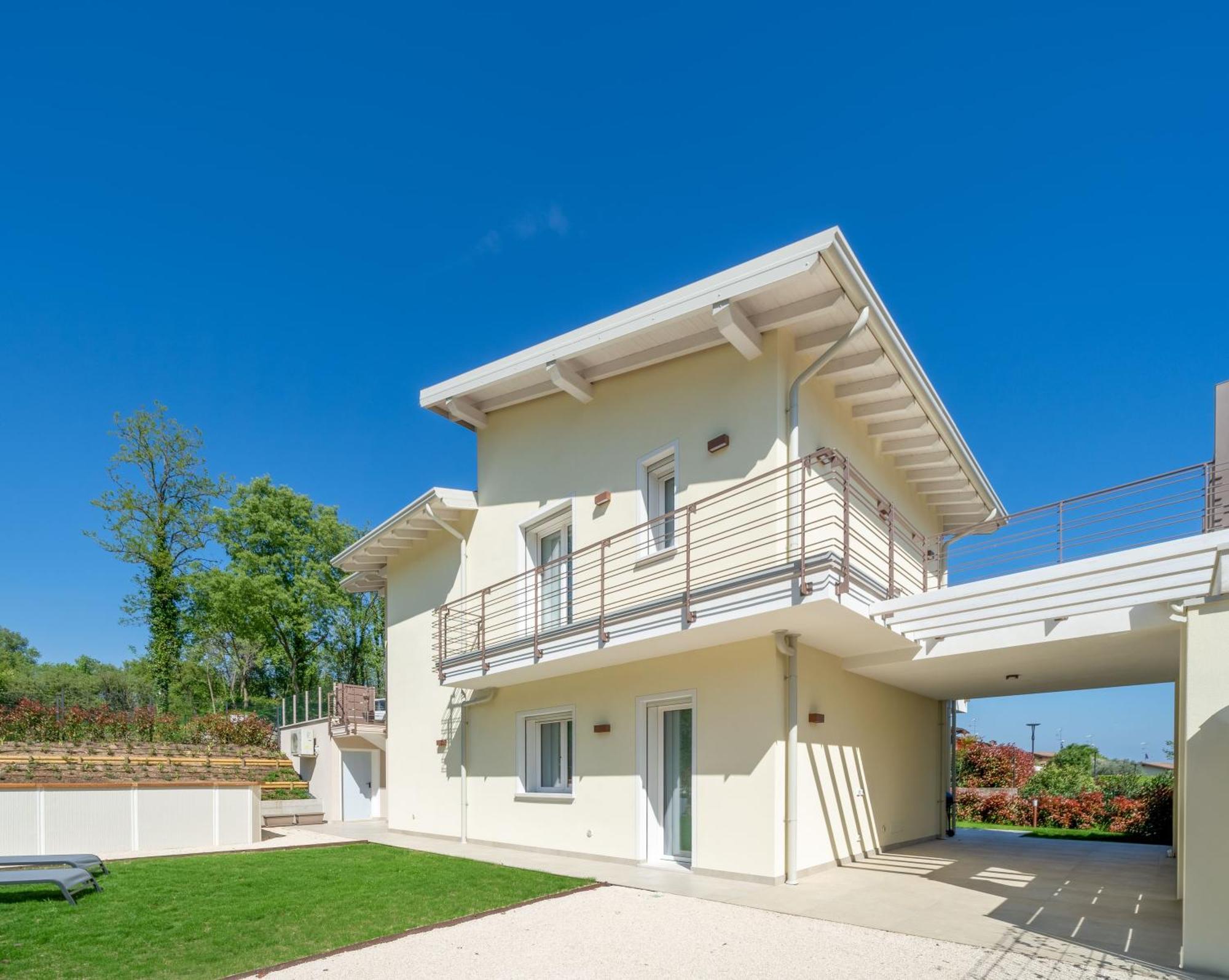 Luxury Villas Gardenia With Private Pool Padenghe sul Garda Luaran gambar