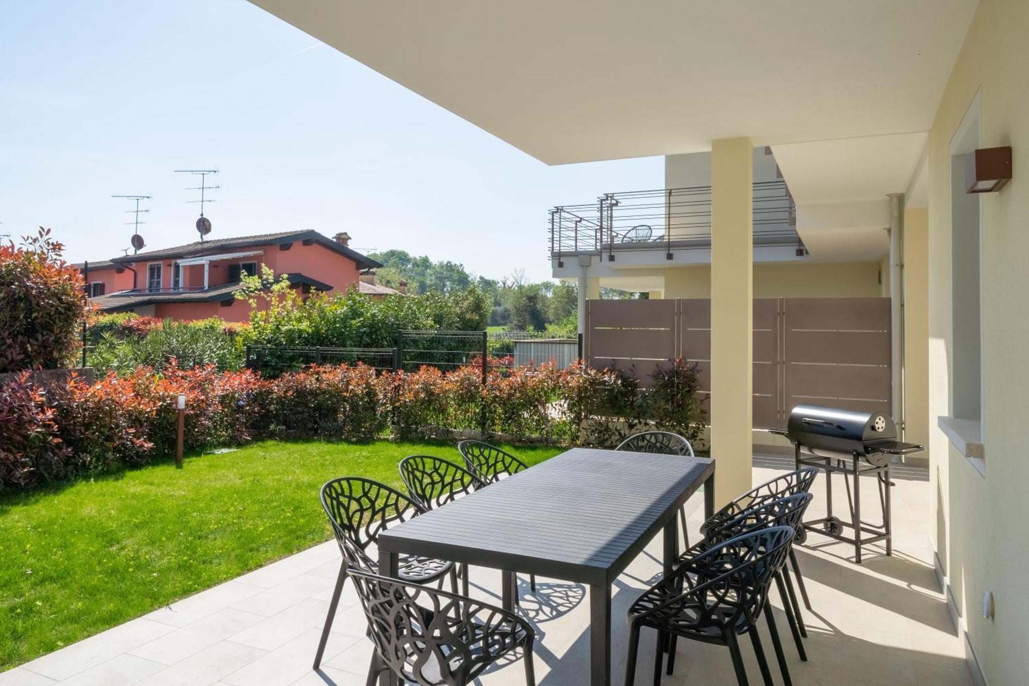 Luxury Villas Gardenia With Private Pool Padenghe sul Garda Luaran gambar