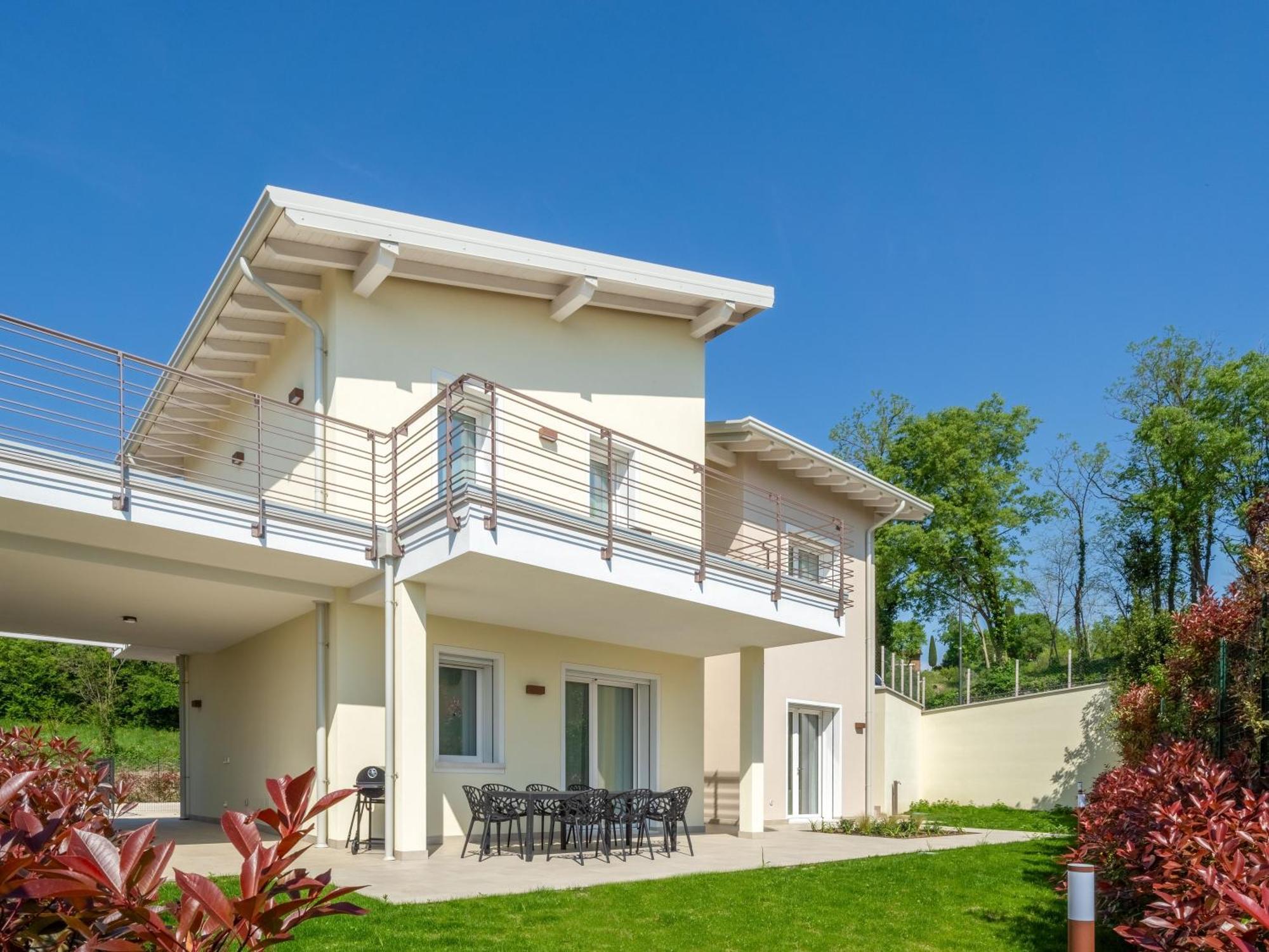 Luxury Villas Gardenia With Private Pool Padenghe sul Garda Luaran gambar