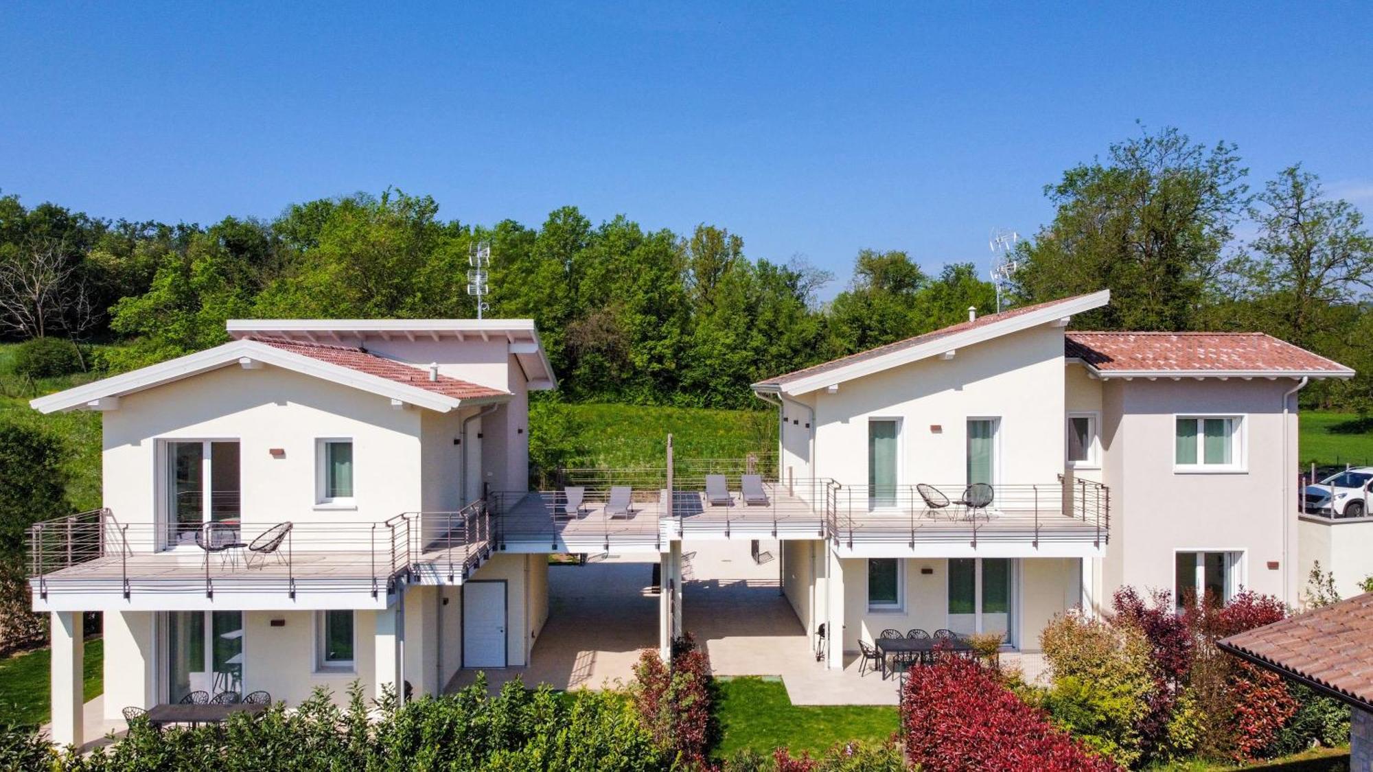 Luxury Villas Gardenia With Private Pool Padenghe sul Garda Luaran gambar